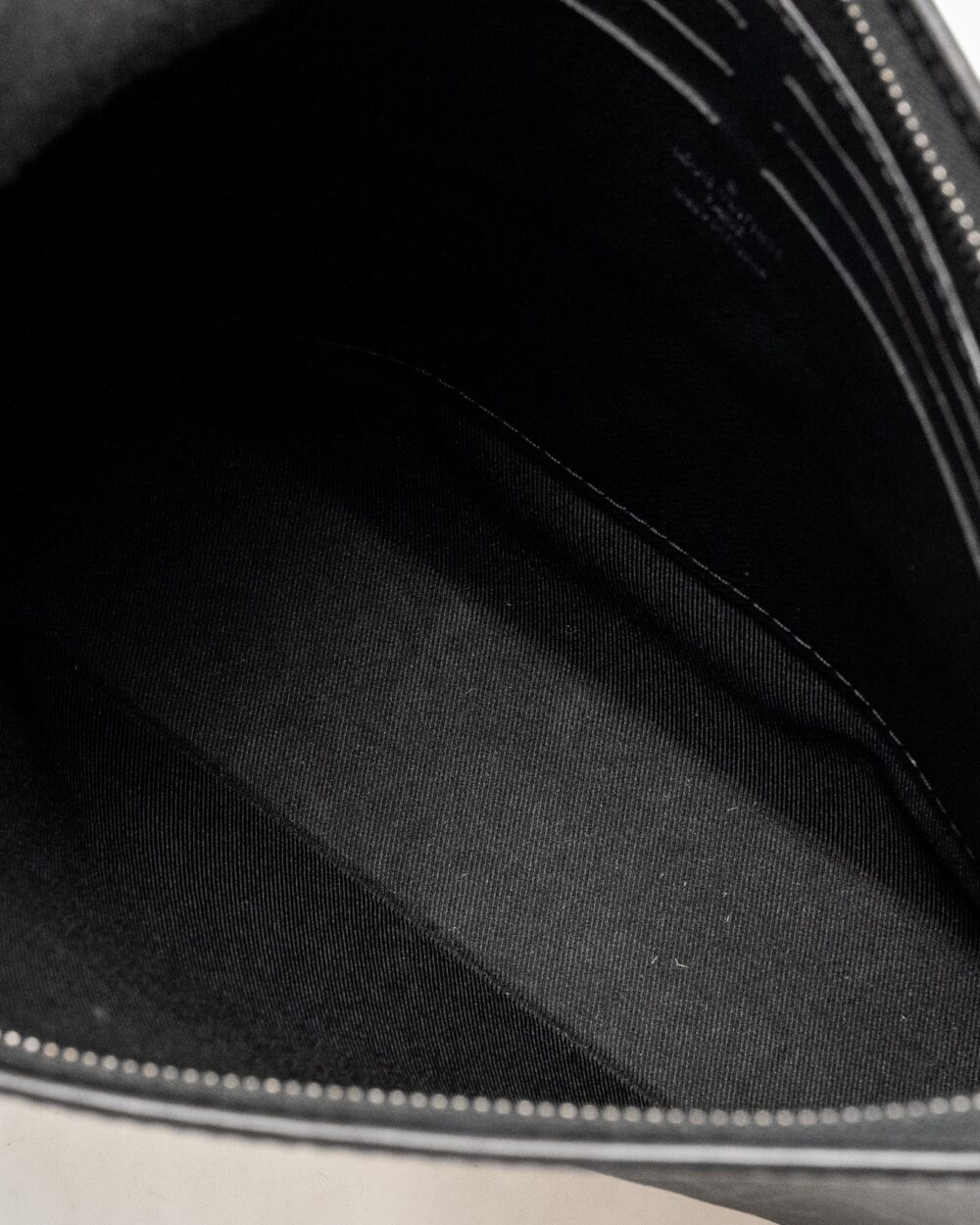AAA Replica Louis Vuitton LV POCHETTE VOYAGE MONOGRAM CANVAS BLACK SHW