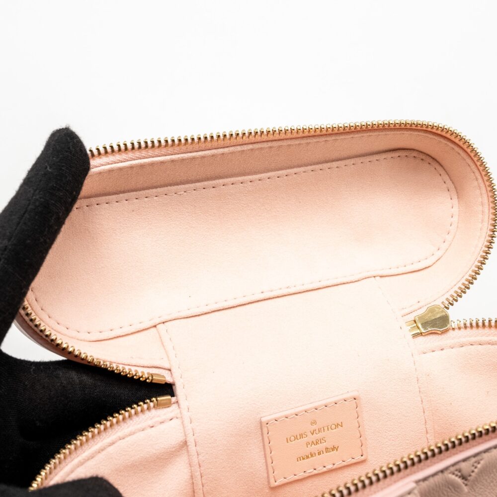 AAA Replica Louis Vuitton LV VANITY POUCH CALFSKIN ROSE JASMIN PINK LGHW