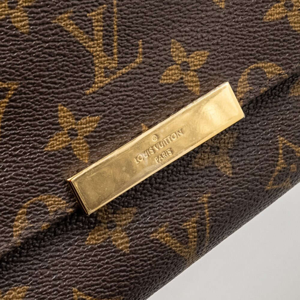 AAA Replica Louis Vuitton LV FAVOURITE PM MONOGRAM CANVAS GHW