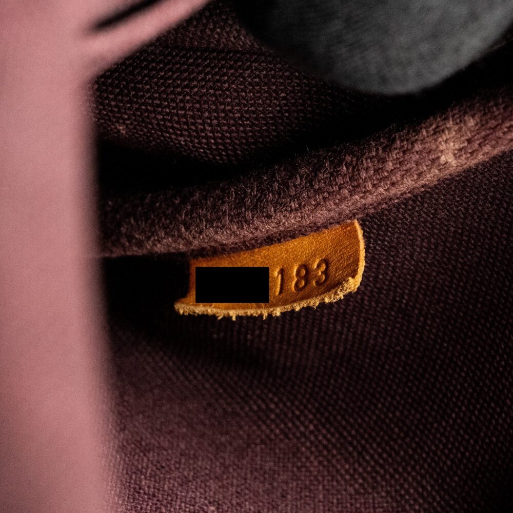AAA Replica Louis Vuitton LV FAVOURITE PM MONOGRAM CANVAS GHW