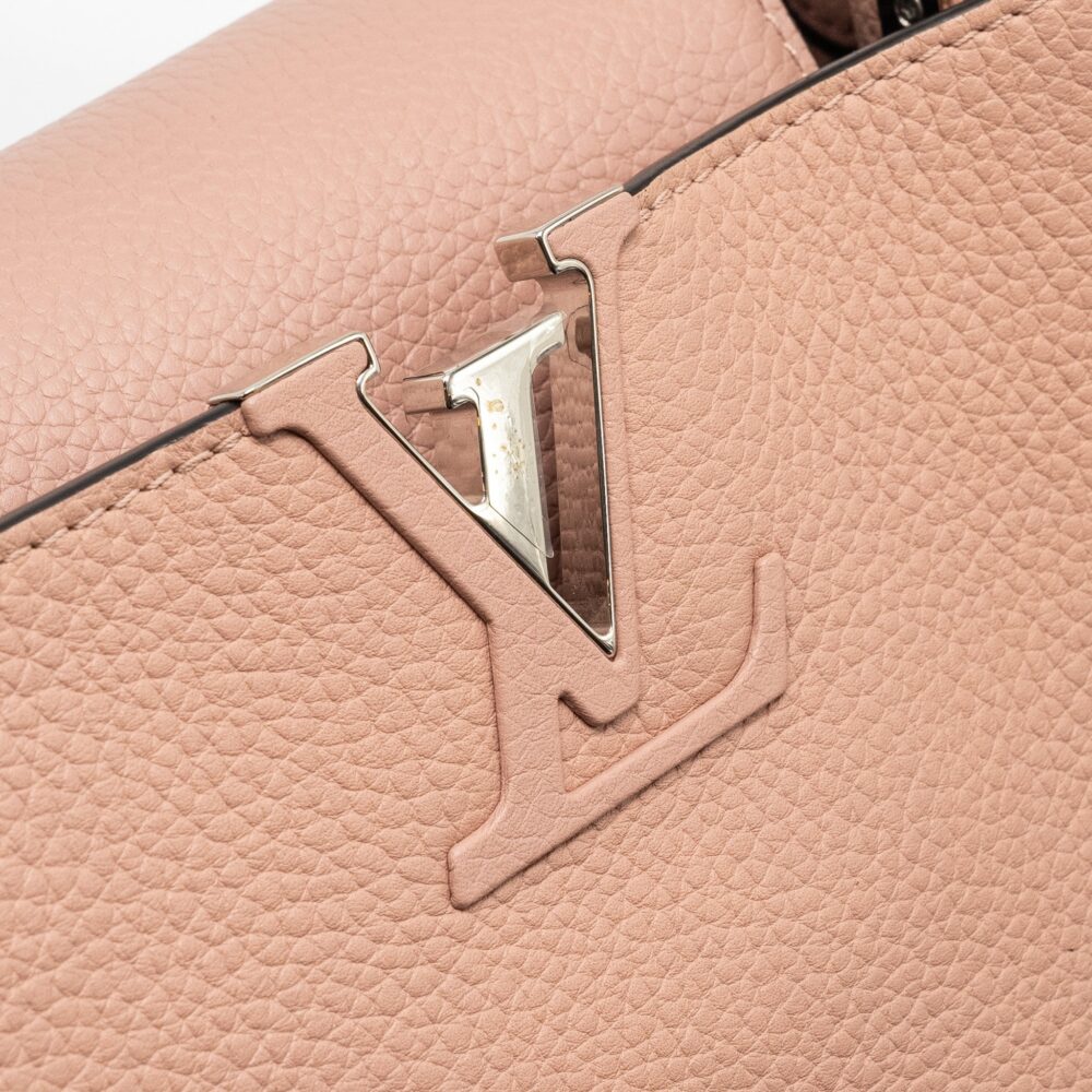 AAA Replica Louis Vuitton LV CAPUCINES MM TAURILLON PINK SHW
