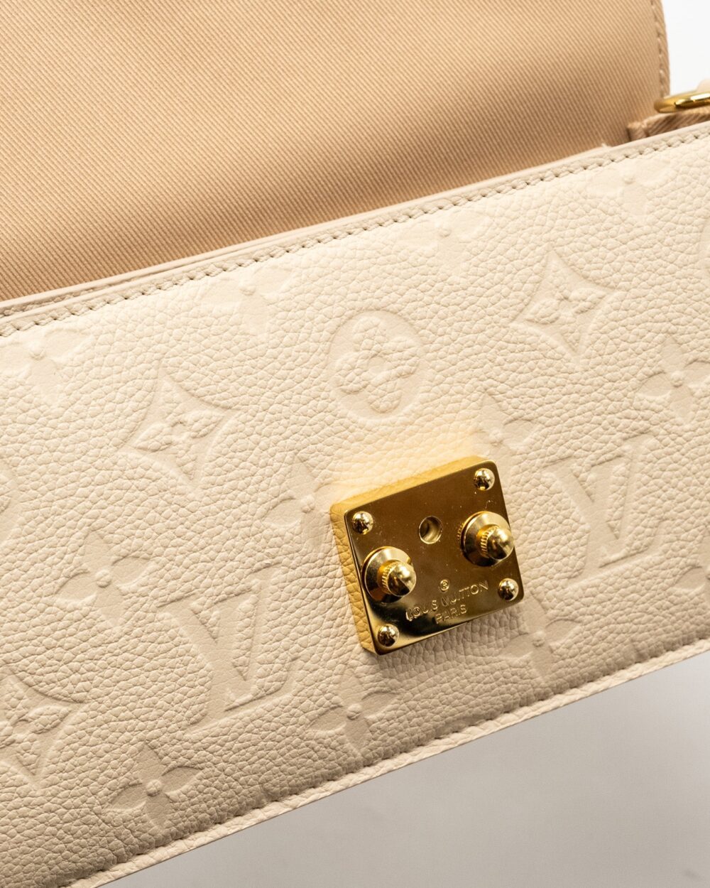 AAA Replica Louis Vuitton LV WALLET ON CHAIN MÉTIS MONOGRAM EMPREINTE CREAM GHW