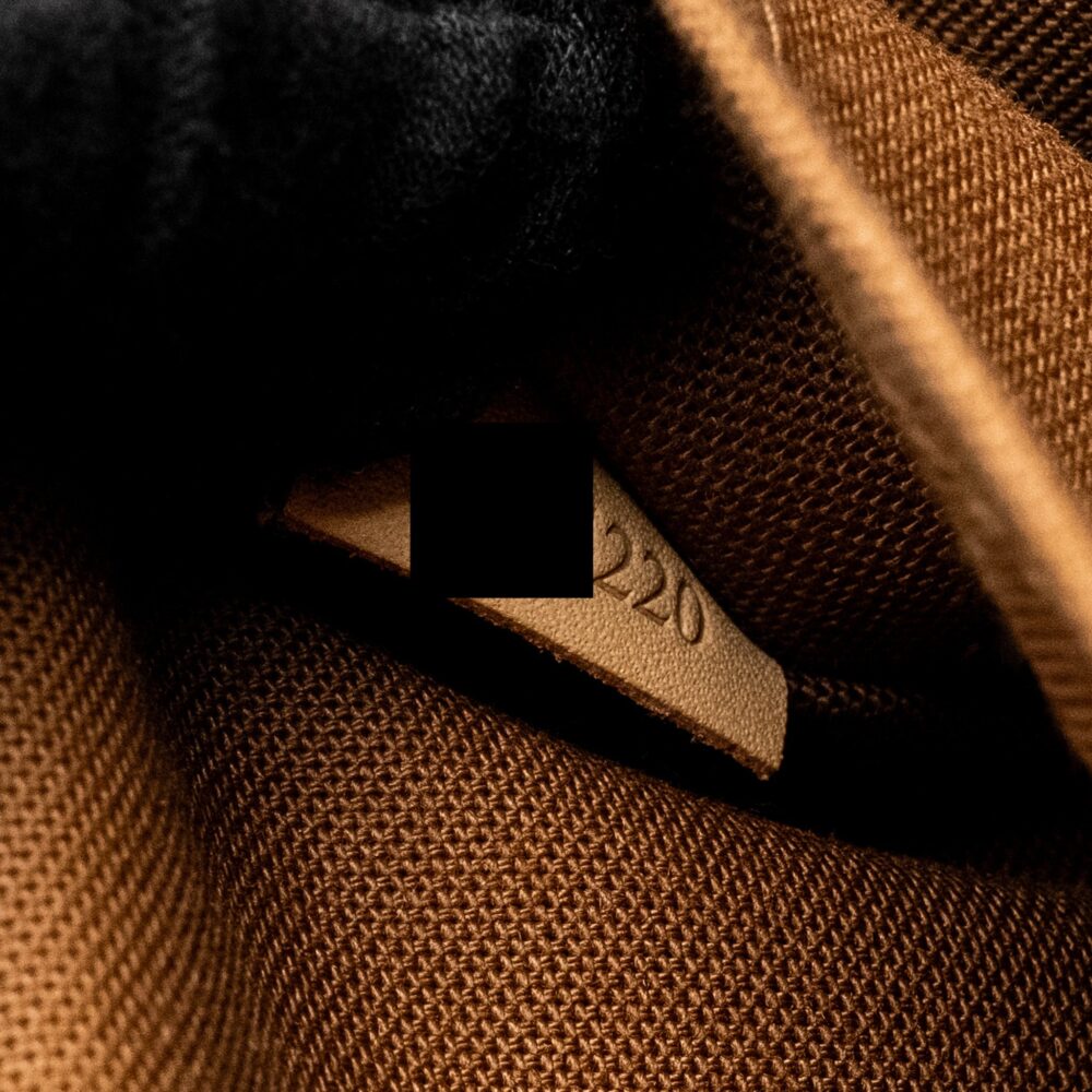AAA Replica Louis Vuitton LV POCHETTE ACCESSORIES MONOGRAM CANVAS GHW