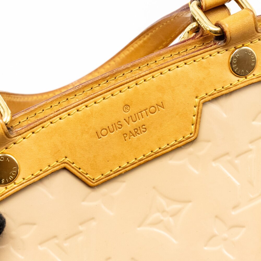 AAA Replica Louis Vuitton LV VERNIS BREA MM PATENT MONOGRAM BEIGE GHW