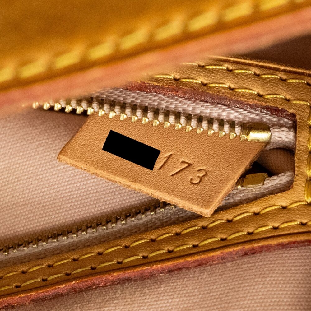 AAA Replica Louis Vuitton LV VERNIS BREA MM PATENT MONOGRAM BEIGE GHW