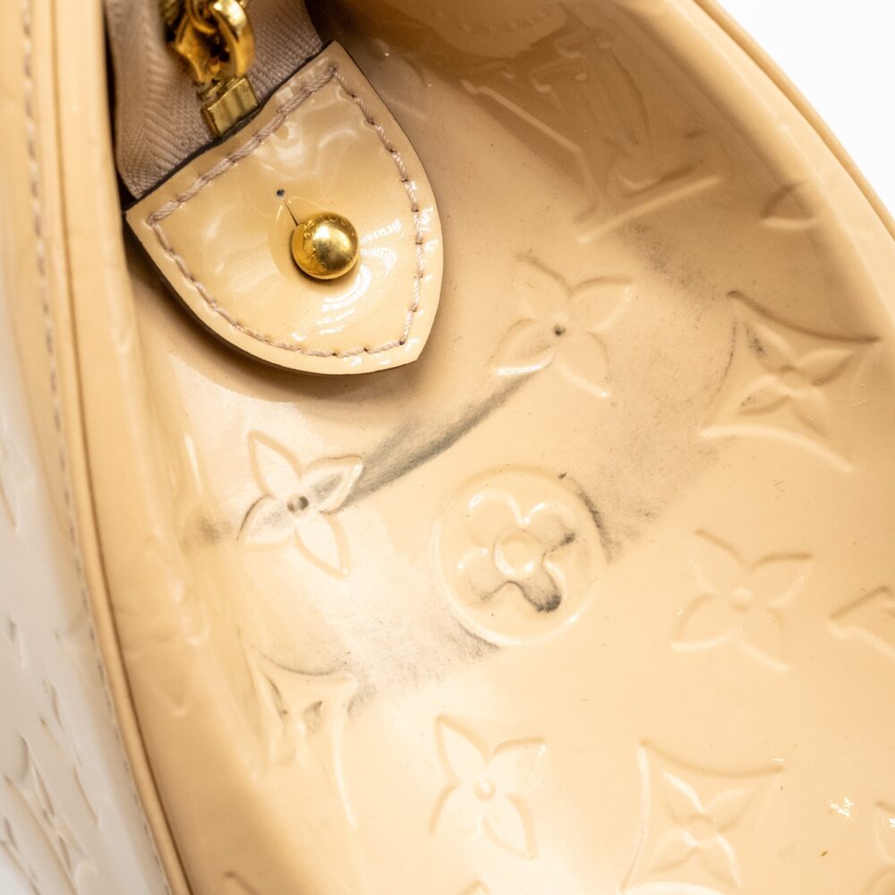 AAA Replica Louis Vuitton LV VERNIS BREA MM PATENT MONOGRAM BEIGE GHW