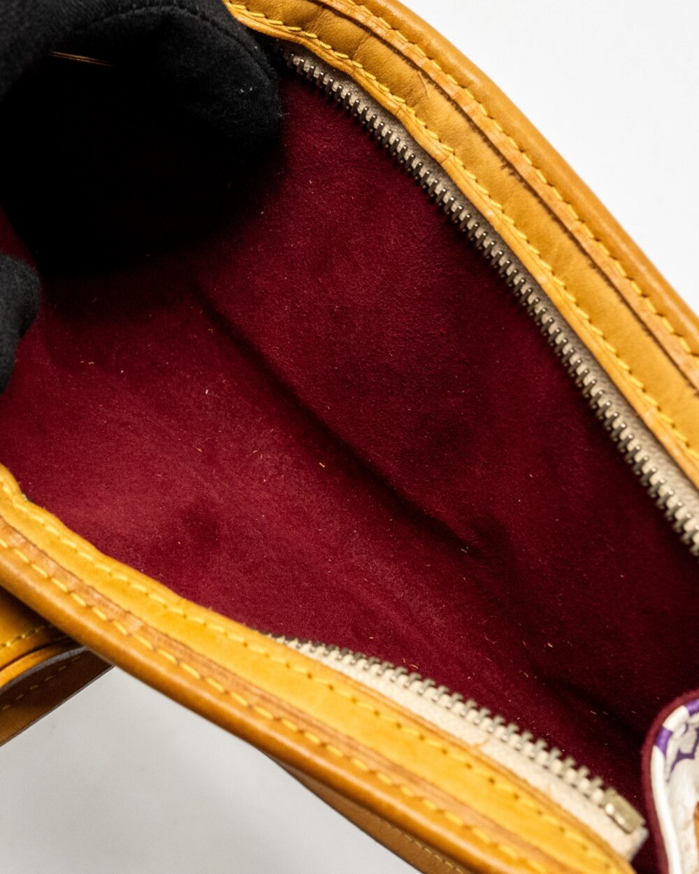 AAA Replica Louis Vuitton LV VINTAGE SHIRLEY CLUTCH MULTICOLOUR MONOGRAM CANVAS WHITE GHW