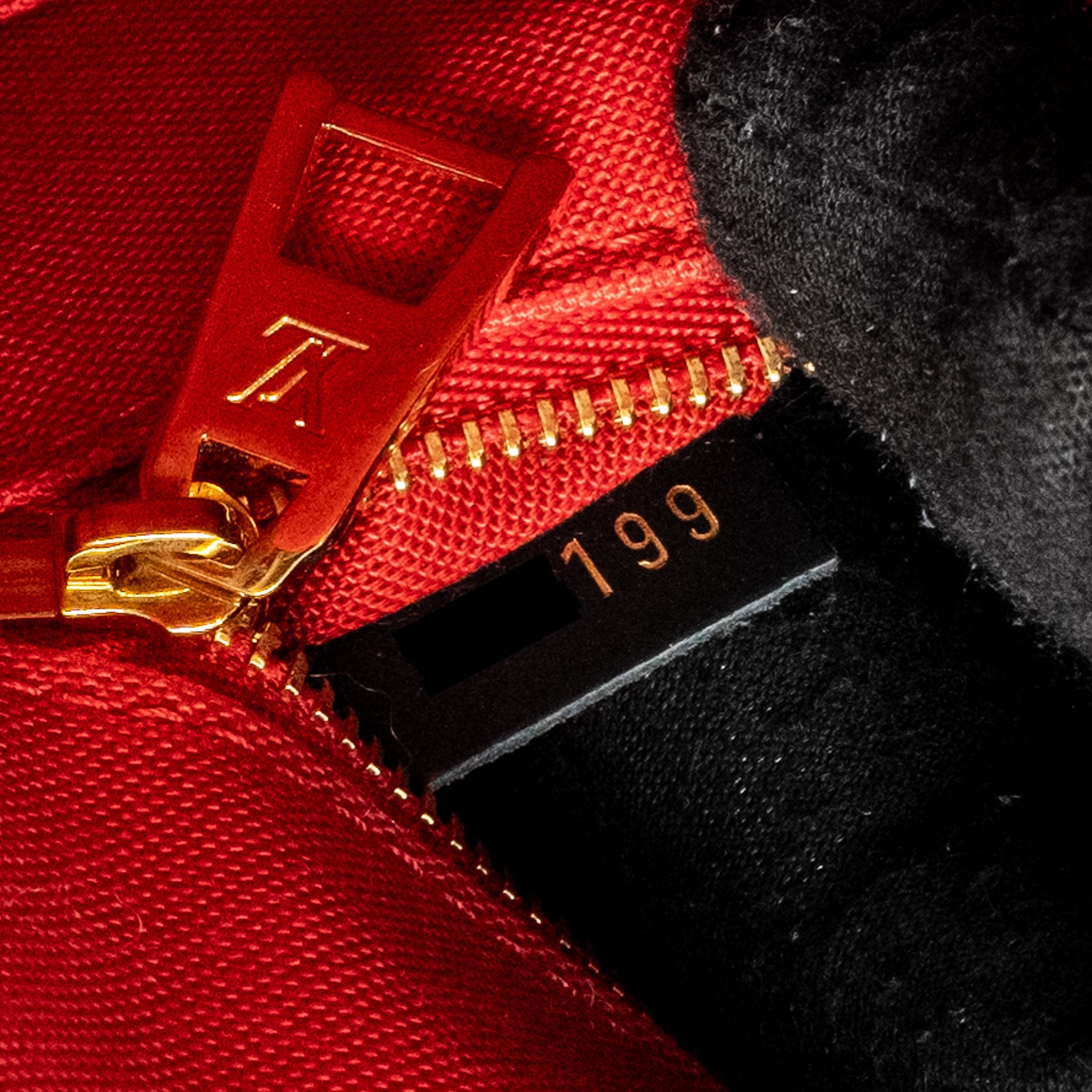 AAA Replica Louis Vuitton LV ONTHEGO GM MONOGRAM CANVAS GHW