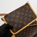 AAA Replica Louis Vuitton LV CARRYALL PM MONOGRAM CANVAS GHW