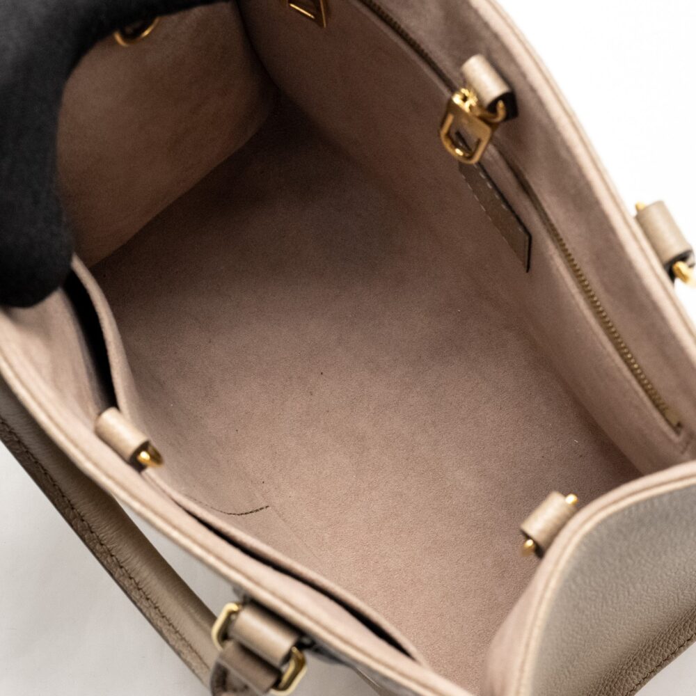 AAA Replica Louis Vuitton LV ONTHEGO PM BICOLOUR MONOGRAM EMPREINTE LEATHER TOURTERELLE/CREME GHW