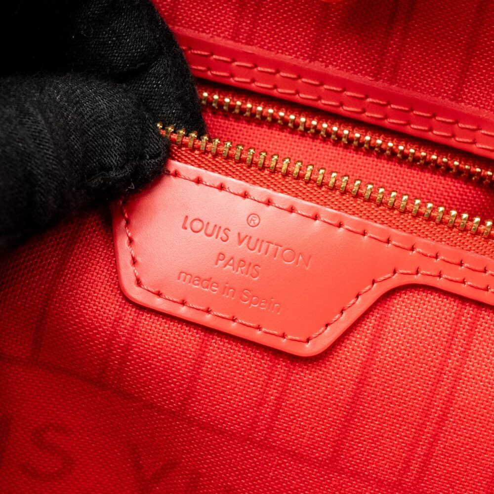 AAA Replica Louis Vuitton LV NEVERFULL MM TOTEM LIMITED EDITION MONOGRAM CANVAS MULITCOLOUR GHW