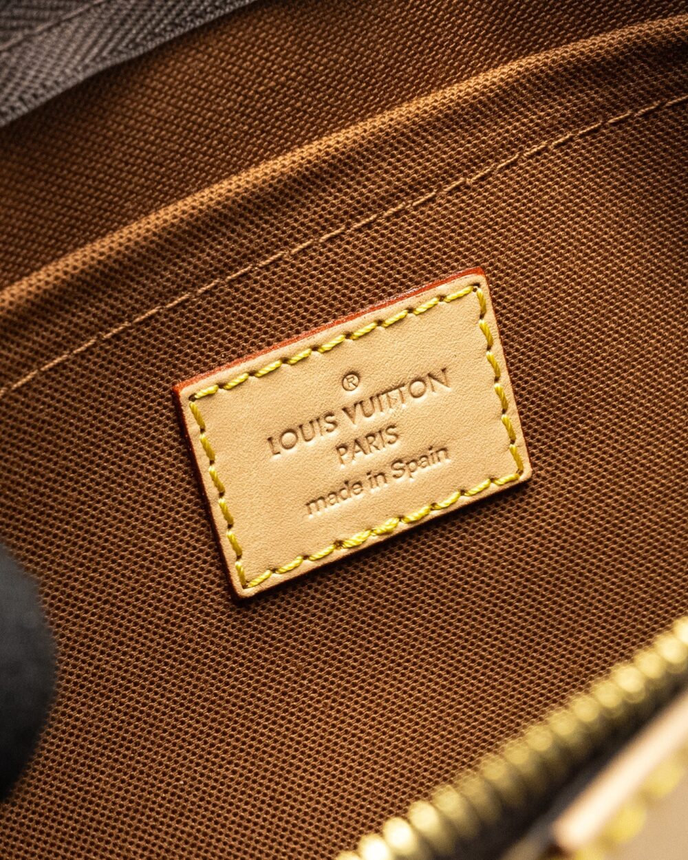 AAA Replica Louis Vuitton LV MULTI POCHETTE ACCESSORIES MONOGRAM CANVAS GHW