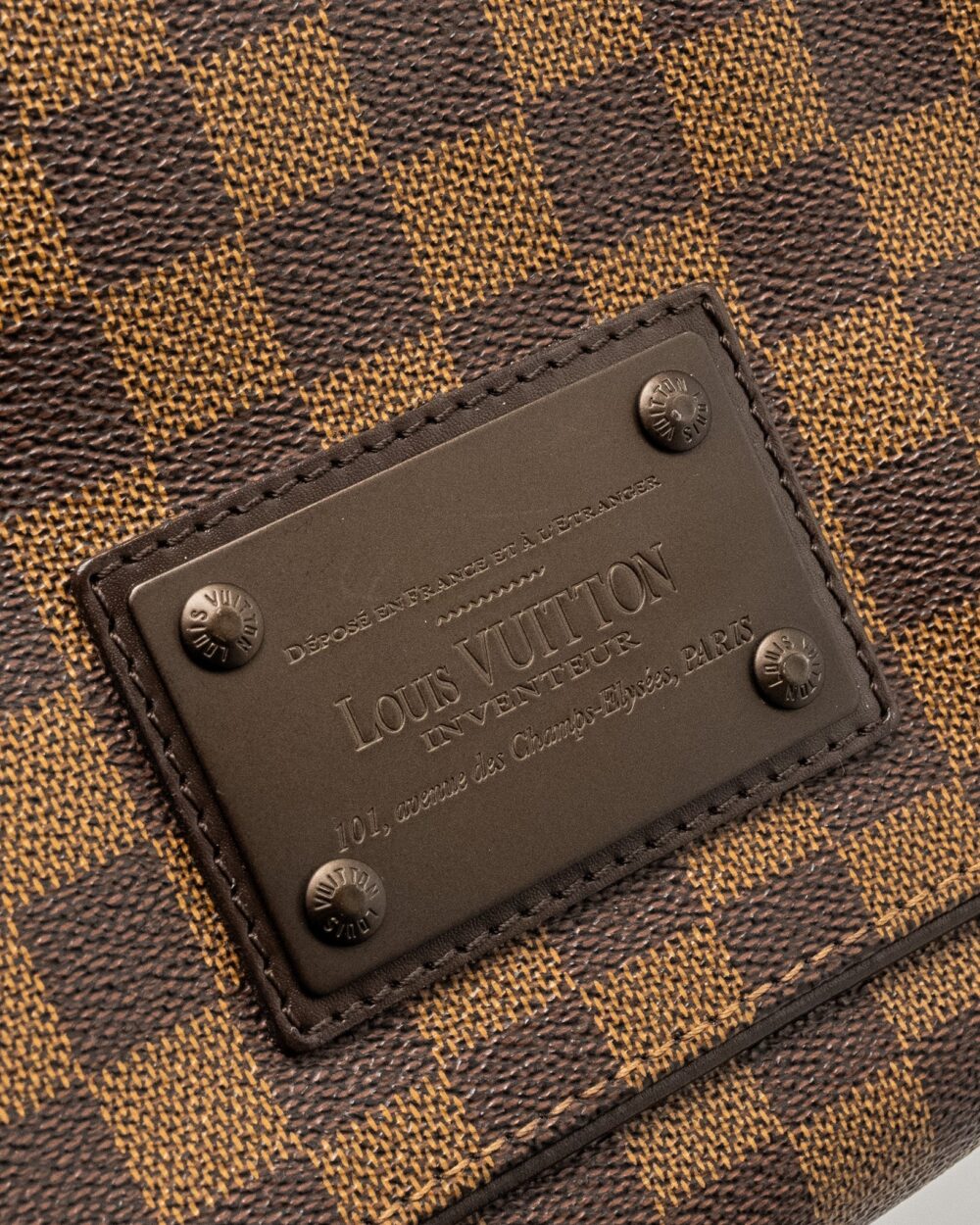AAA Replica Louis Vuitton LV BROOKLYN PM MESSENGER BAG DAMIER EBENE CANVAS BROWN HARDWARE