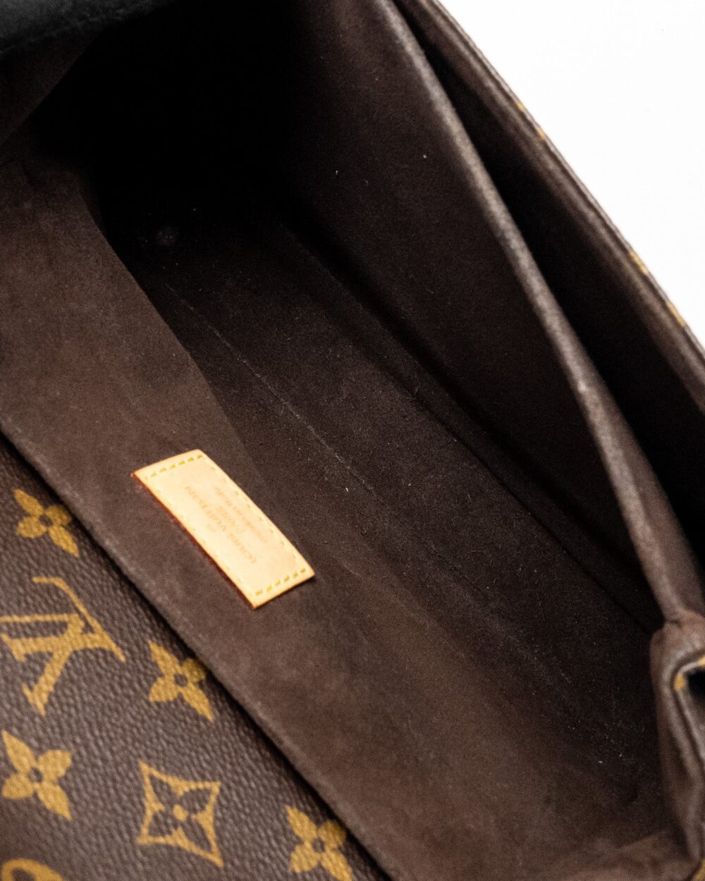 AAA Replica Louis Vuitton LV POCHETTE METIS MONOGRAM CANVAS GHW