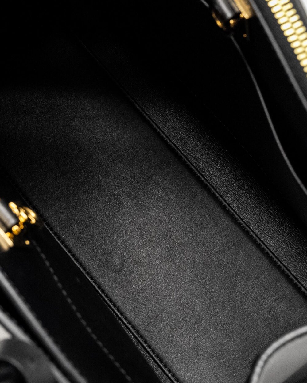 AAA Replica Louis Vuitton LV CITY STEAMER PM GRAINED CALFSKIN BLACK GHW