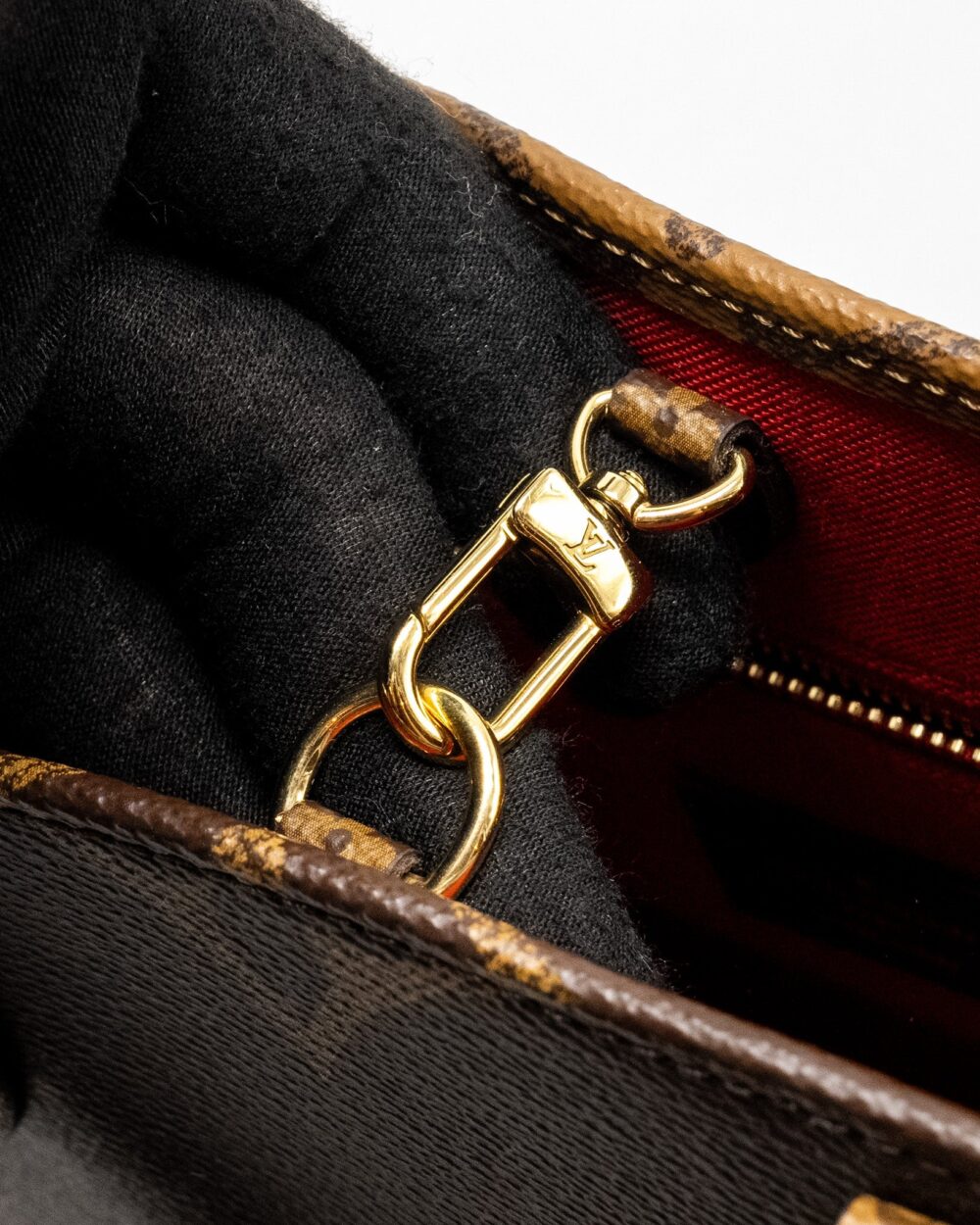 AAA Replica Louis Vuitton LV ONTHEGO PM MONOGRAM REVERSE CANVAS GHW 