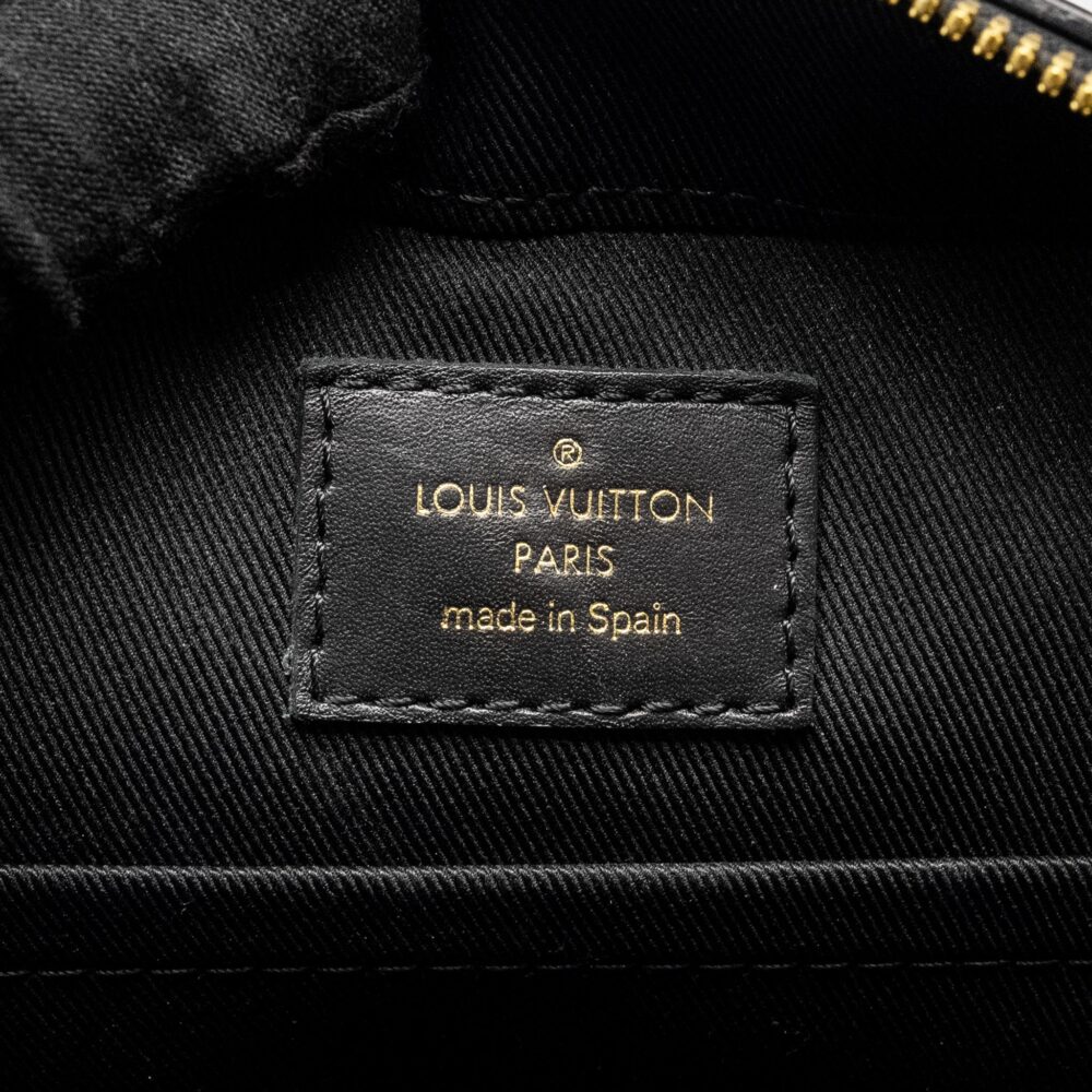 AAA Replica Louis Vuitton LV SAINTONGE CROSSBODY BAG MONOGRAM CANVAS GHW