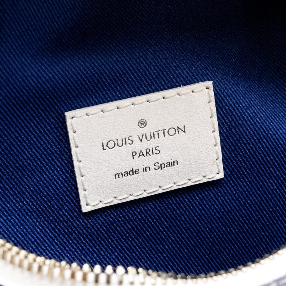 AAA Replica Louis Vuitton LV DISCOVERY BUM BAG MONOGRAM MULTICOLOUR CANVAS SHW
