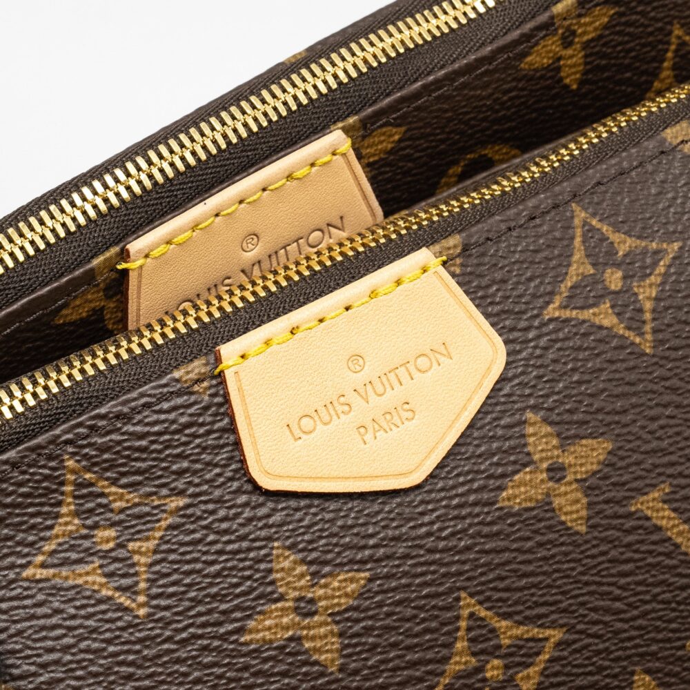 AAA Replica Louis Vuitton LV MULTI POCHETTE ACCESSOIRES MONOGRAM CANVAS GHW