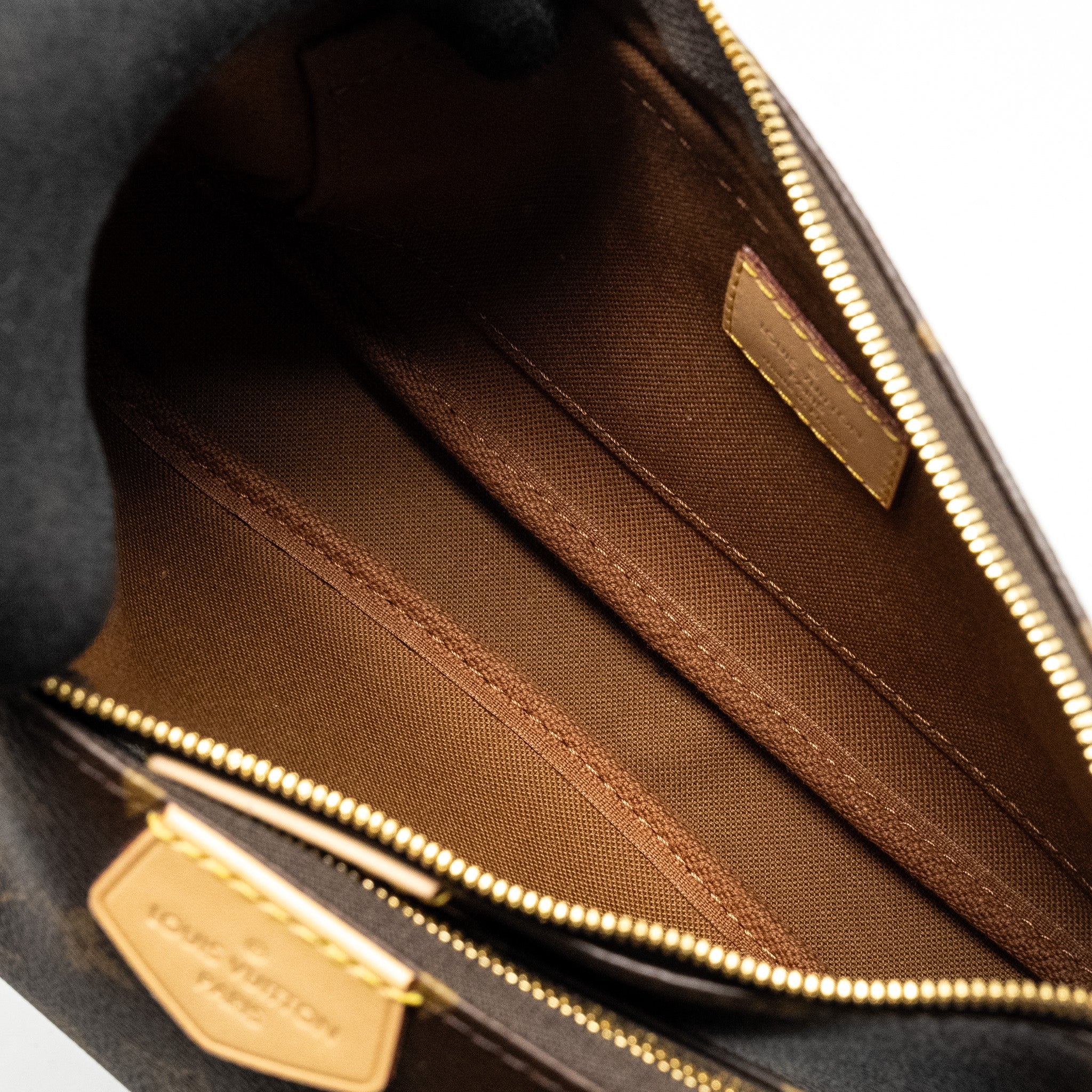 AAA Replica Louis Vuitton LV MULTI POCHETTE ACCESSOIRES MONOGRAM CANVAS GHW