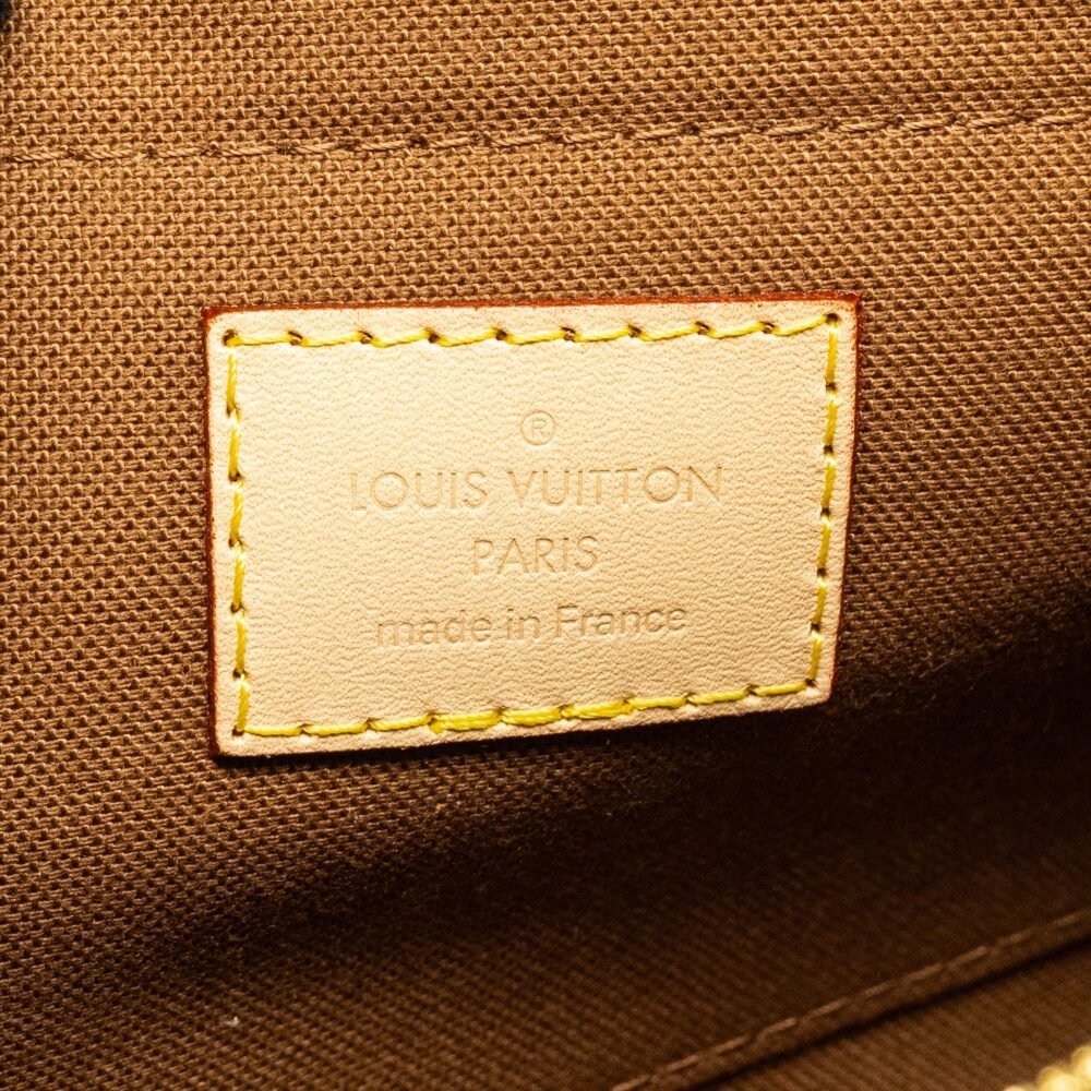 AAA Replica Louis Vuitton LV MULTI POCHETTE ACCESSOIRES MONOGRAM CANVAS GHW