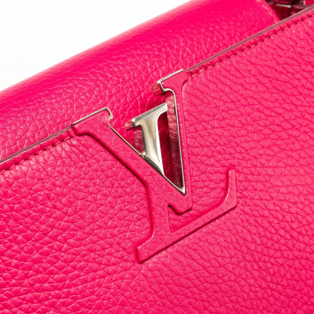 AAA Replica Louis Vuitton LV CAPUCINES TAURILLON HOT PINK SHW