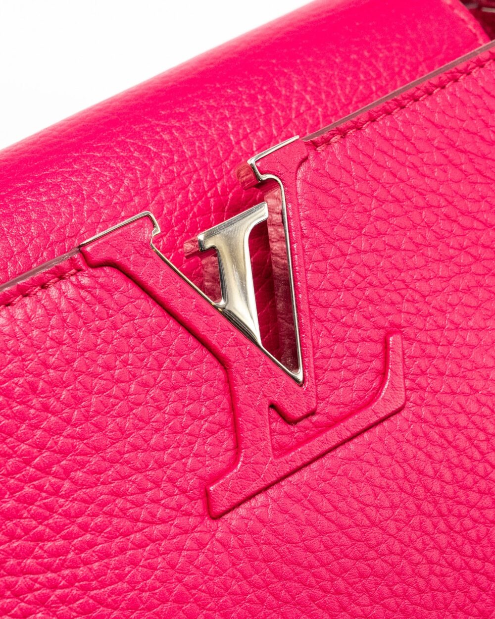 AAA Replica Louis Vuitton LV CAPUCINES TAURILLON HOT PINK SHW 