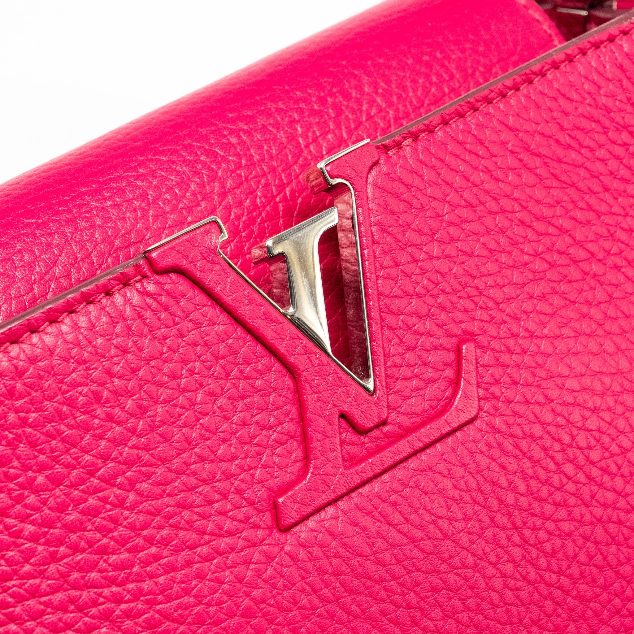 AAA Replica Louis Vuitton LV CAPUCINES TAURILLON HOT PINK SHW
