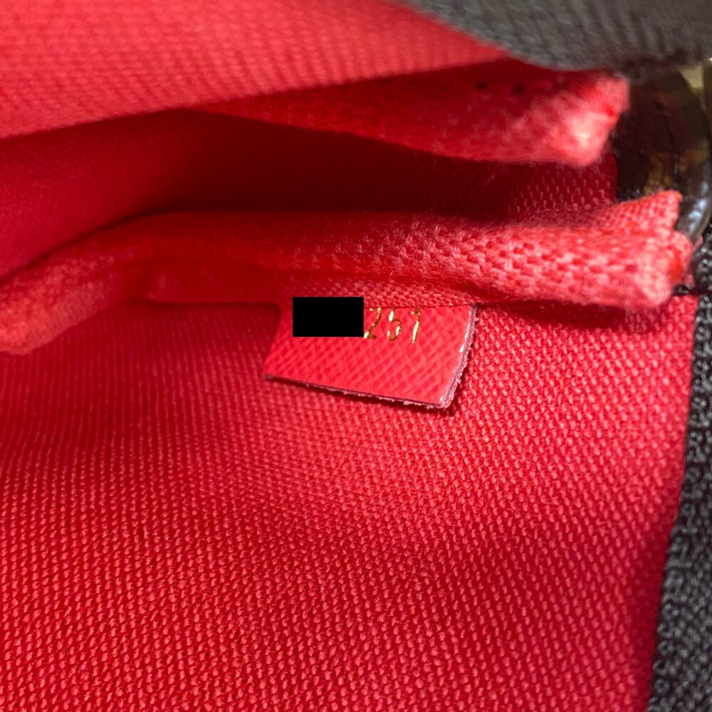 AAA Replica Louis Vuitton LV MINI POCHETTE ACCESSORIES 2021 CHRISTMAS LIMITED