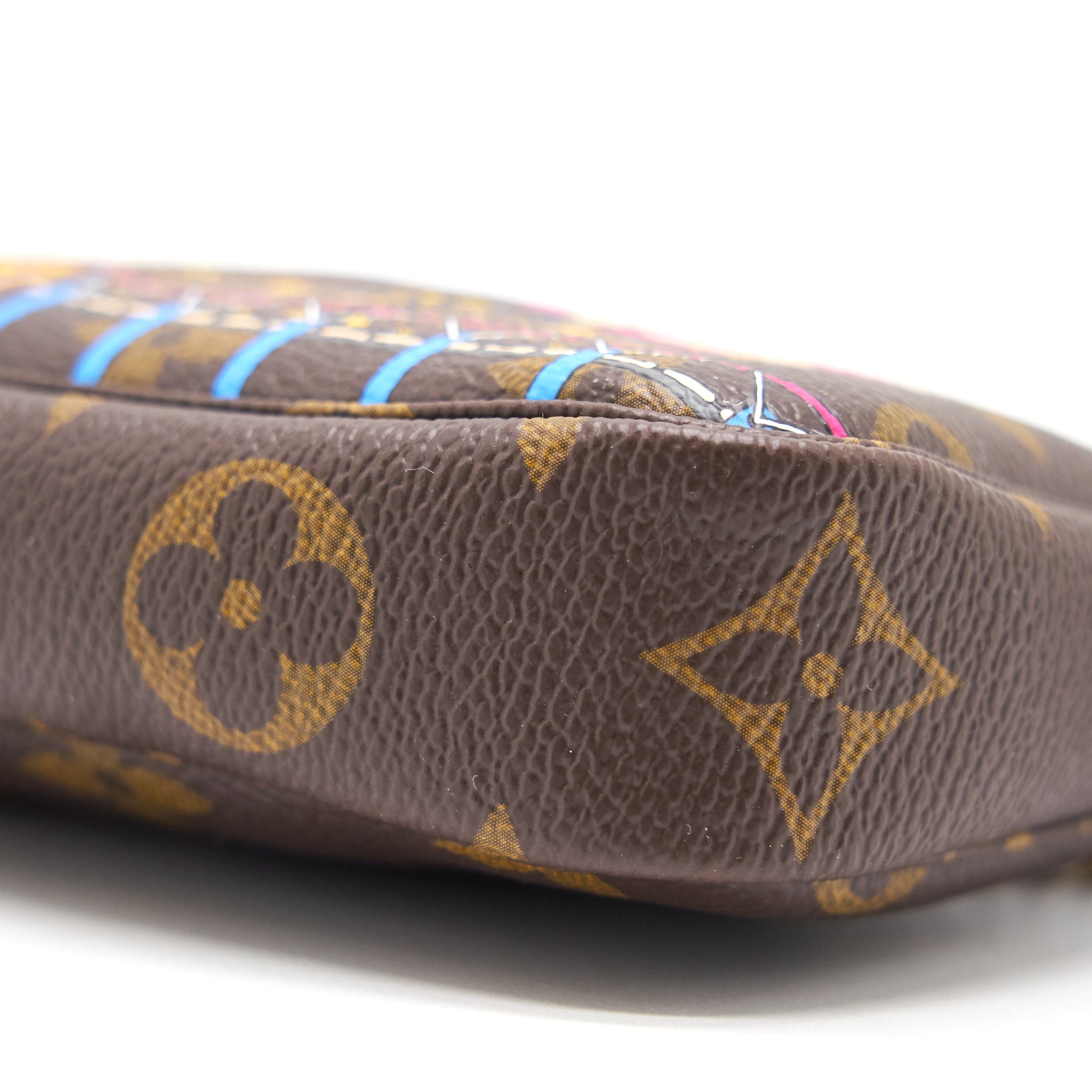 AAA Replica Louis Vuitton LV MINI POCHETTE ACCESSORIES M69752 CHRISTMAS LIMITED EDITION M69752